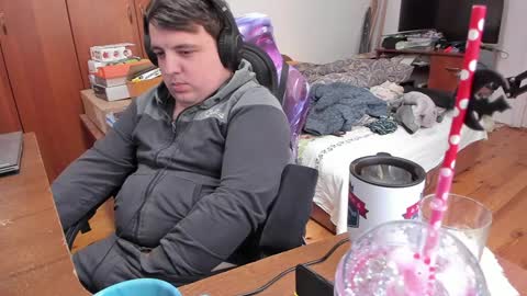 1141323  my Lord Mister Max   moms treasure online show from 01/12/25, 09:40