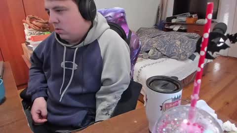 1141323  my Lord Mister Max   moms treasure online show from 01/18/25, 12:15