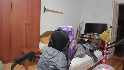 1141323  my Lord Mister Max   moms treasure online show from 01/26/25, 05:34