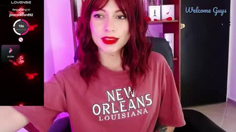 Snapshot of sabrina709 chatting on 09/18/25, 12:23 Sabrina online show from 09/18/25, 12:23