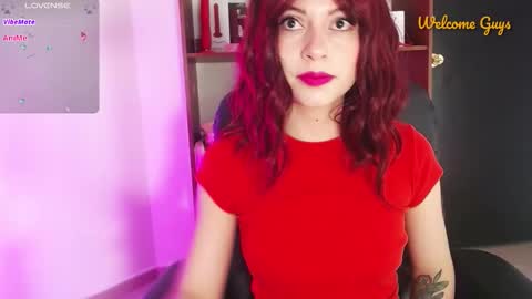 Snapshot of sabrina709 chatting on 09/27/25, 11:32 Sabrina online show from 09/27/25, 11:32