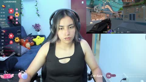 Snapshot of sabrina_chester_02 chatting on 01/16/25, 10:44 Angie online show from 01/16/25, 10:44