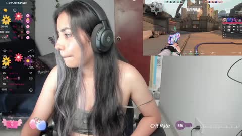 Snapshot of sabrina_chester_02 chatting on 02/08/25, 07:59 Angie online show from 02/08/25, 07:59