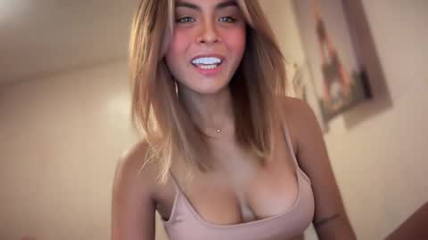 Snapshot of sabrina_cutiee chatting on 04/25/26, 04:59 SABBYSAB online show from 04/25/26, 04:59