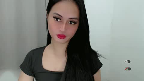 Sabrina online show from 02/25/25, 10:50