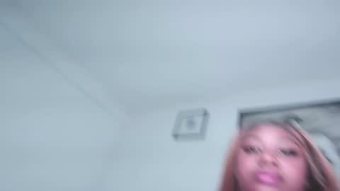 Sabrina Mora online show from 01/11/25, 02:58