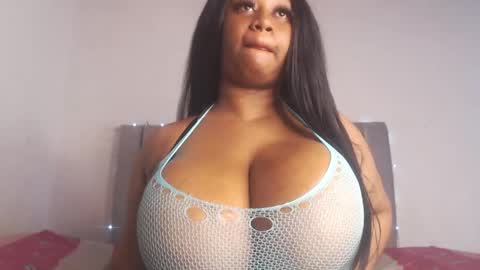 Sabrina Mora online show from 04/10/26, 06:12