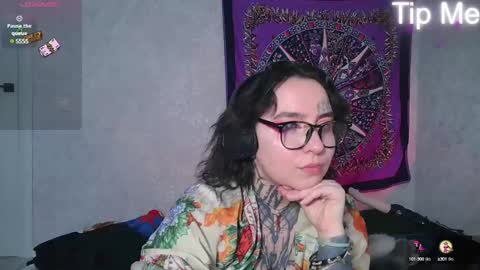 Lilith Solar online show from 01/26/25, 01:04