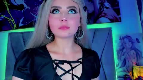 Snapshot of sabrinaexpositoxx chatting on 12/22/24, 09:55 SABRI online show from 12/22/24, 09:55