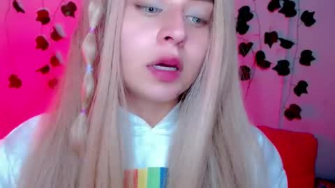 Snapshot of sabrinaexpositoxx chatting on 02/16/25, 02:31 SABRI online show from 02/16/25, 02:31