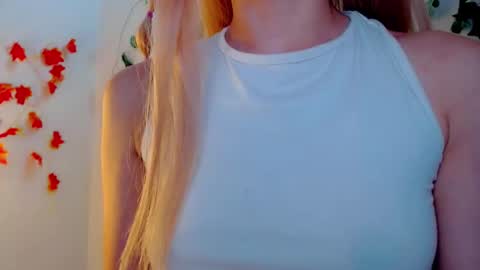 Snapshot of sabrinaexpositoxx chatting on 02/16/25, 11:59 SABRI online show from 02/16/25, 11:59