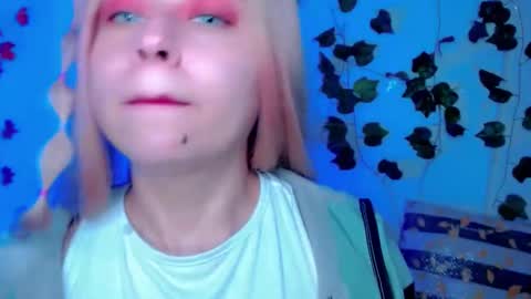 Snapshot of sabrinaexpositoxx chatting on 02/20/25, 10:16 SABRI online show from 02/20/25, 10:16