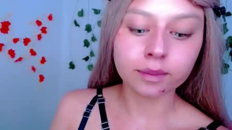 Snapshot of sabrinaexpositoxx chatting on 02/21/25, 10:26 SABRI online show from 02/21/25, 10:26