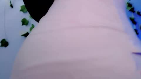 Snapshot of sabrinaexpositoxx chatting on 03/09/25, 01:35 SABRI online show from 03/09/25, 01:35