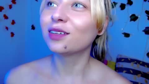 Snapshot of sabrinaexpositoxx chatting on 03/10/25, 08:04 SABRI online show from 03/10/25, 08:04