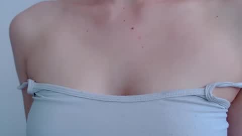 Snapshot of sabrinaexpositoxx chatting on 09/08/25, 09:03 SABRI online show from 09/08/25, 09:03