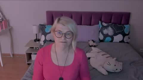 Sabrina MacMarren online show from 02/23/25, 07:07