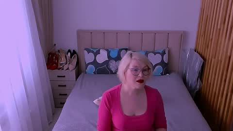 Sabrina MacMarren online show from 05/21/26, 10:00