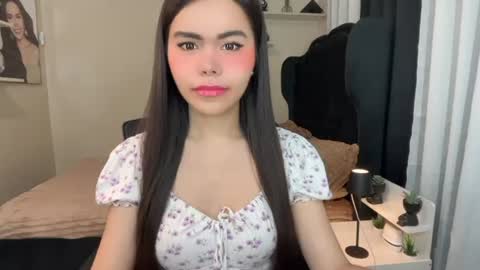 sabrinamadonna54 online show from 06/11/26, 08:34