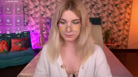 Sabrina online show from 05/16/26, 11:20