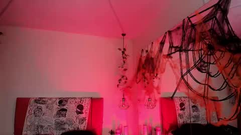 Sabrina  online show from 10/22/25, 11:32