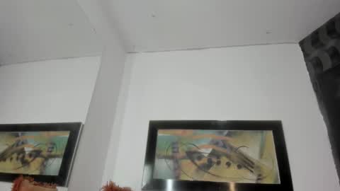 Snapshot of sabrinaxxx11 chatting on 10/14/25, 11:44 sabrinaxxx11 online show from 10/14/25, 11:44