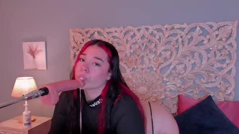 Snapshot of sabrinna_fox chatting on 05/01/26, 07:51 sabrinna online show from 05/01/26, 07:51
