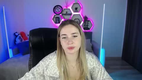 Sabrina Violet online show from 09/15/25, 08:03