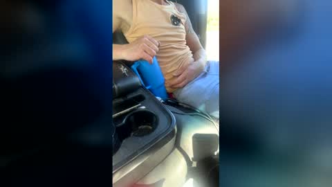 saccaliblueeyes online show from 03/19/26, 07:51