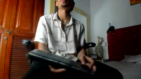Sack online show from 12/15/25, 08:35