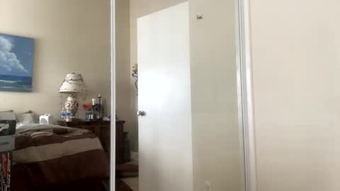 R online show from 02/15/25, 05:07