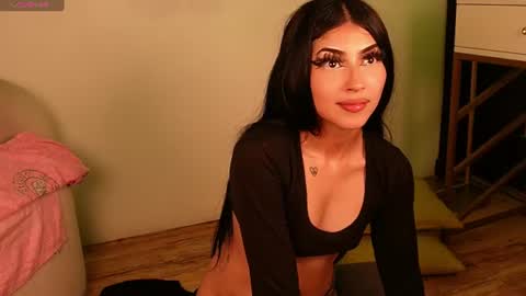 Snapshot of sacred_sin_room7 chatting on 07/07/26, 07:23 Nox online show from 07/07/26, 07:23