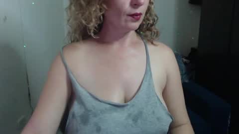 Snapshot of sacrletardiente chatting on 08/08/26, 01:08 sacrletardiente online show from 08/08/26, 01:08
