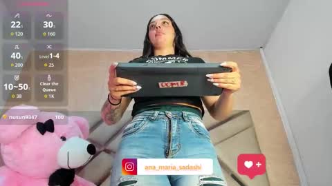 Snapshot of sadashi_moon chatting on 10/15/25, 12:22 online show from 10/15/25, 12:22