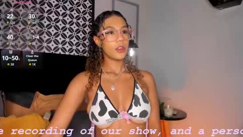 Sophie online show from 10/18/25, 05:10