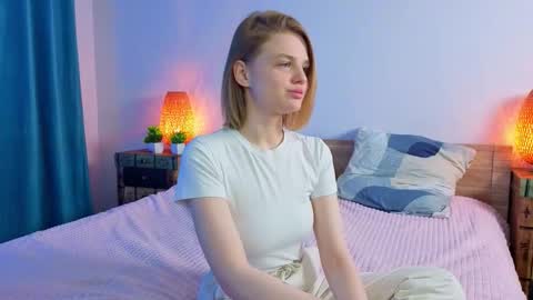 Lilli online show from 10/28/25, 08:29