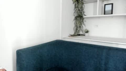 Snapshot of saelivrae chatting on 04/23/26, 07:16 Cami online show from 04/23/26, 07:16