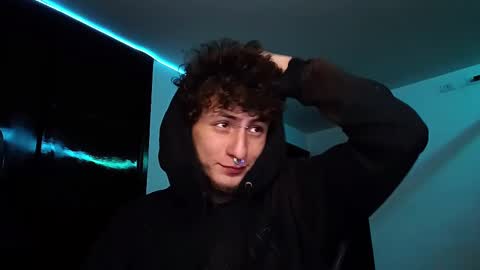 Snapshot of saemzam chatting on 02/05/25, 10:41 saemzam online show from 02/05/25, 10:41