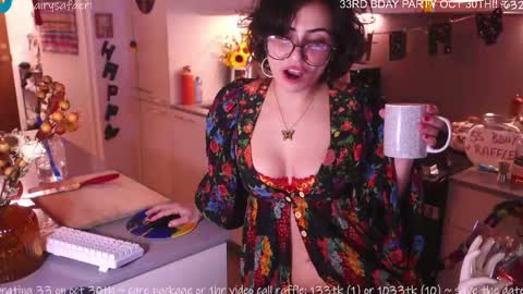 Safa online show from 10/28/25, 05:26