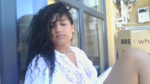 Snapshot of safari_xx chatting on 06/13/26, 07:39 Queen online show from 06/13/26, 07:39