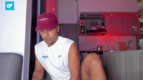 Snapshot of sag_1998 chatting on 01/15/25, 05:08 Sag online show from 01/15/25, 05:08