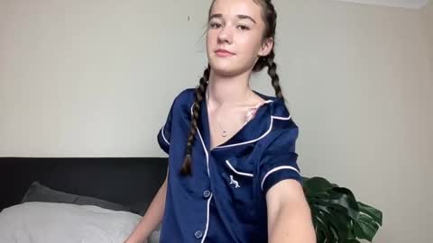 urs xxx content in my bio online show from 03/19/26, 12:58