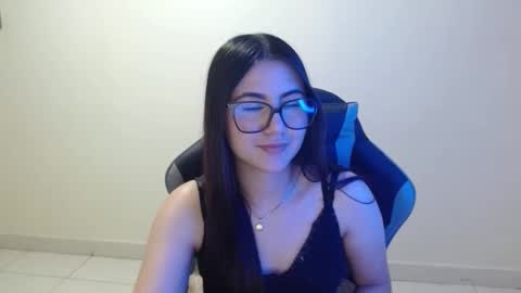 Sahaliefox  online show from 11/03/25, 09:05