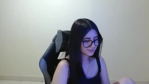 Sahaliefox  online show from 01/12/26, 06:57