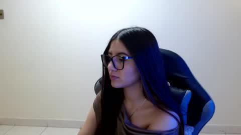 Snapshot of sahaliefox_ chatting on 07/14/26, 01:39 Sahaliefox online show from 07/14/26, 01:39