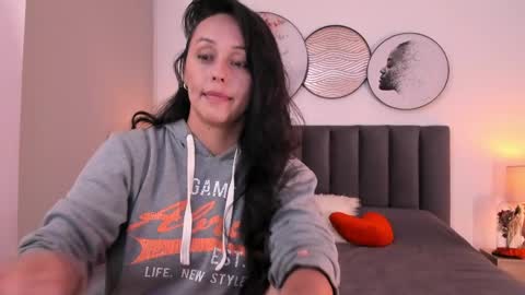 Snapshot of saharagarcia chatting on 04/22/26, 10:44 Sahara Garcia online show from 04/22/26, 10:44
