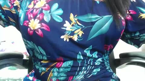 Karina online show from 01/10/25, 03:18