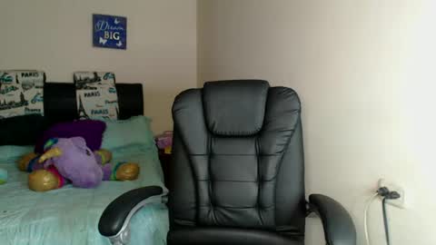 Karina online show from 01/24/25, 03:43