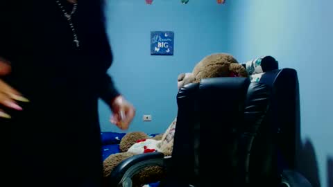 Karina online show from 04/08/26, 02:11