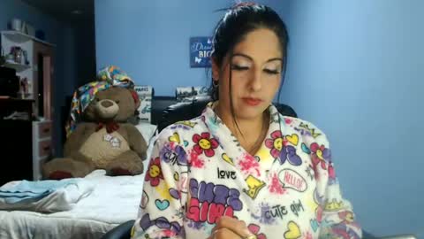 Snapshot of sahotlove1 chatting on 07/06/26, 11:51 Karina online show from 07/06/26, 11:51